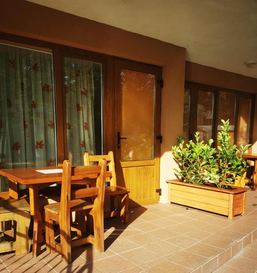 Dom Wczasowy Radość Rewal Exterior foto